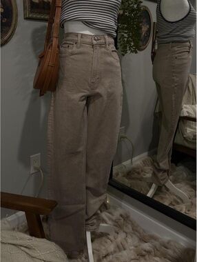 ‘90s Straight Ultra High Rise Jeans 🤎